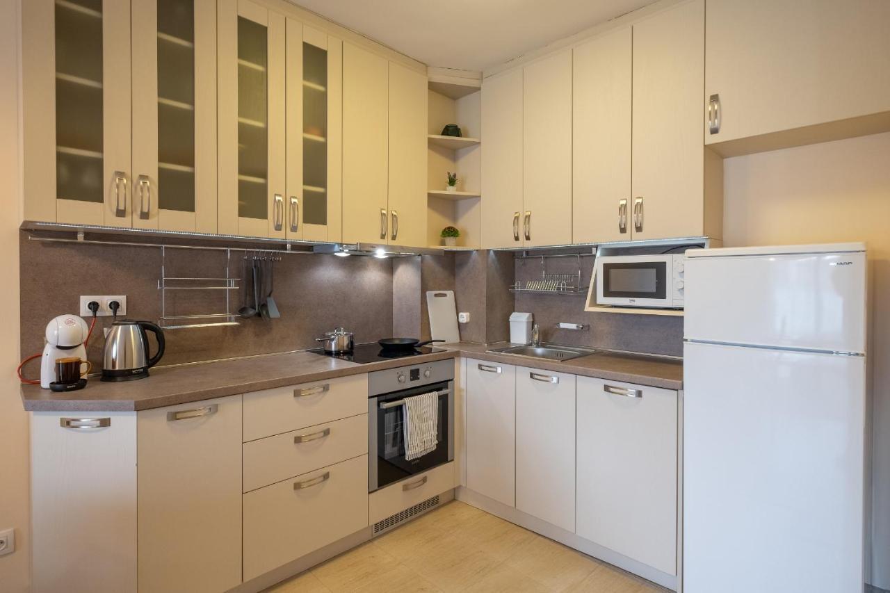 City Apartments - Mall Of Sofia & Metro Station Kültér fotó