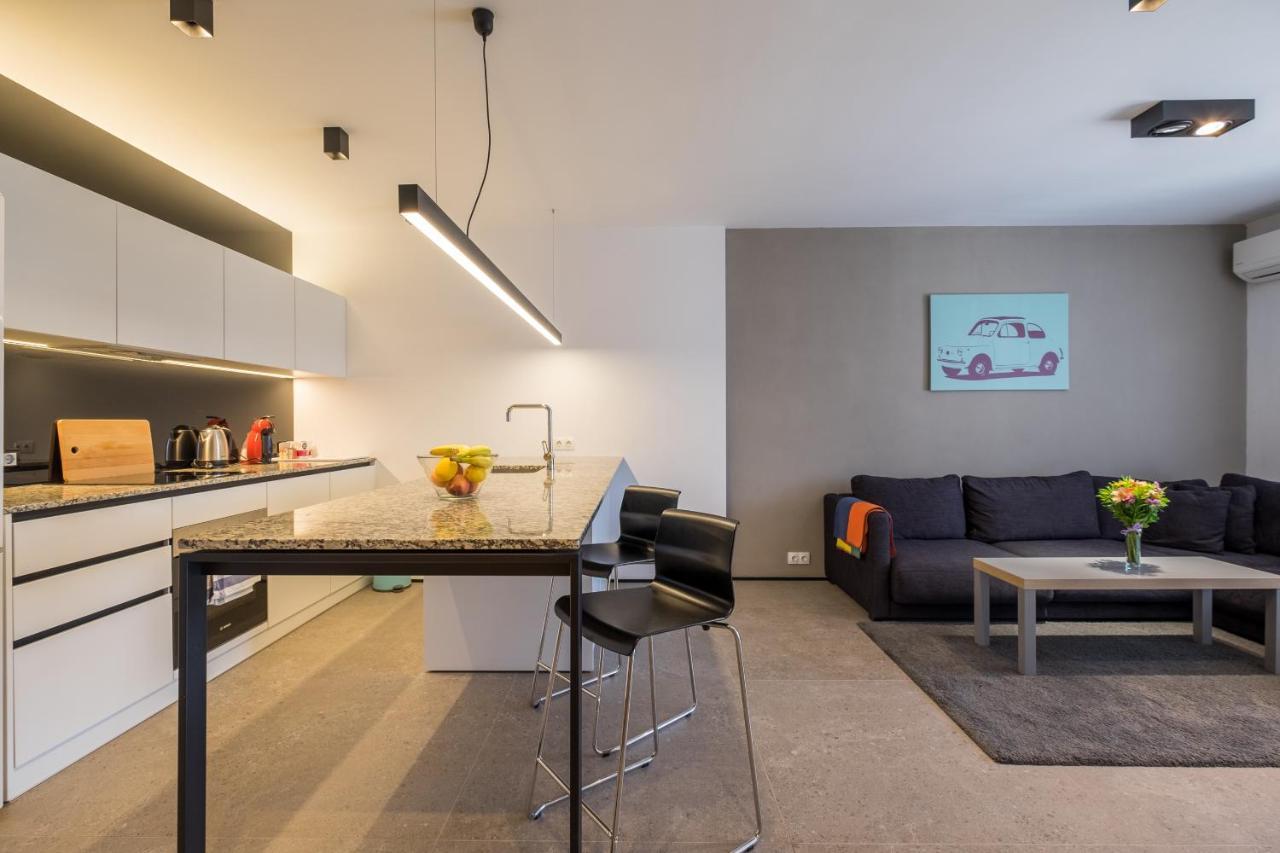 City Apartments - Mall Of Sofia & Metro Station Kültér fotó