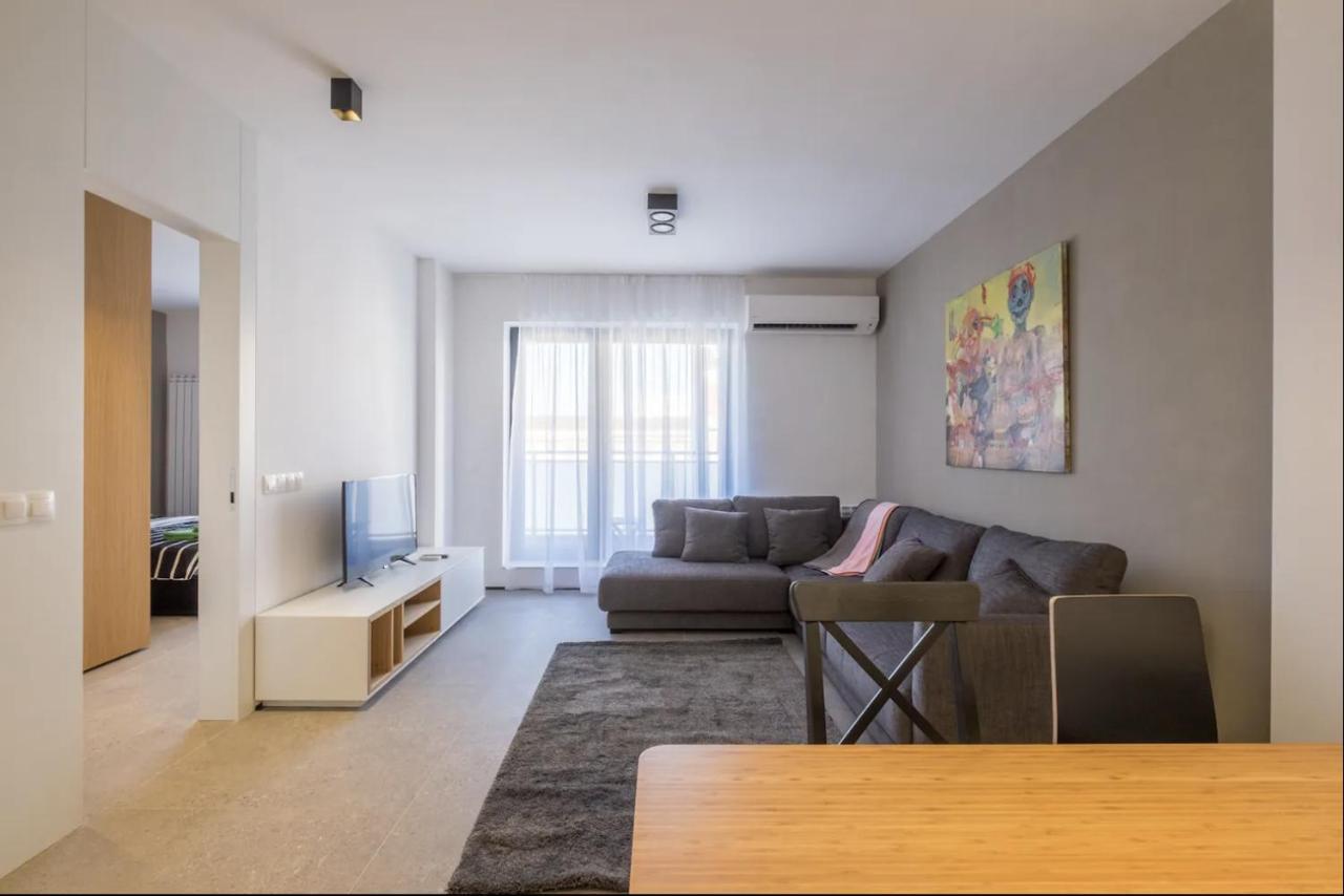 City Apartments - Mall Of Sofia & Metro Station Kültér fotó